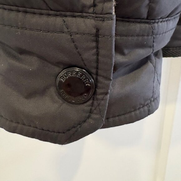 Burberry Men's reversable quiled jacket - Picture 6 of 10